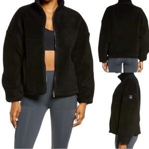 ALO Yoga Black Flurry Sherpa Zip Front Jacket in Black Sz L Plush Stylish Chic